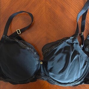 Natoi 38dd black lace bra lightly‎ worn